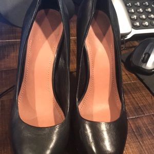 Vince Camuto-50’s pinup style